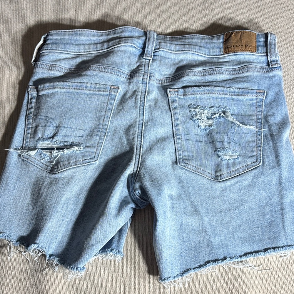 American Eagle Distressed Light Blue Jeans shorts - Picture 3 of 11
